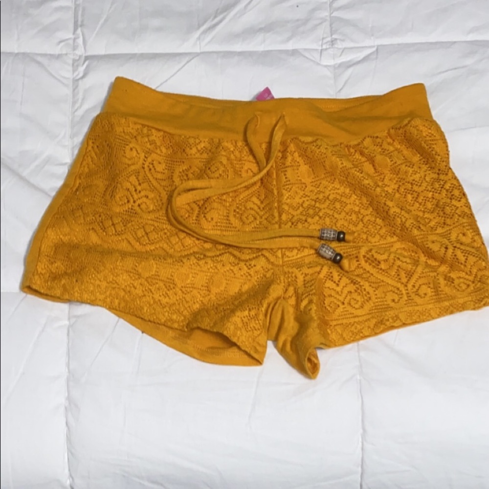yellow shorts
